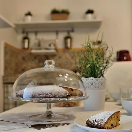 Real Teatro Umberto I Bed & Breakfast Palermo Exterior photo