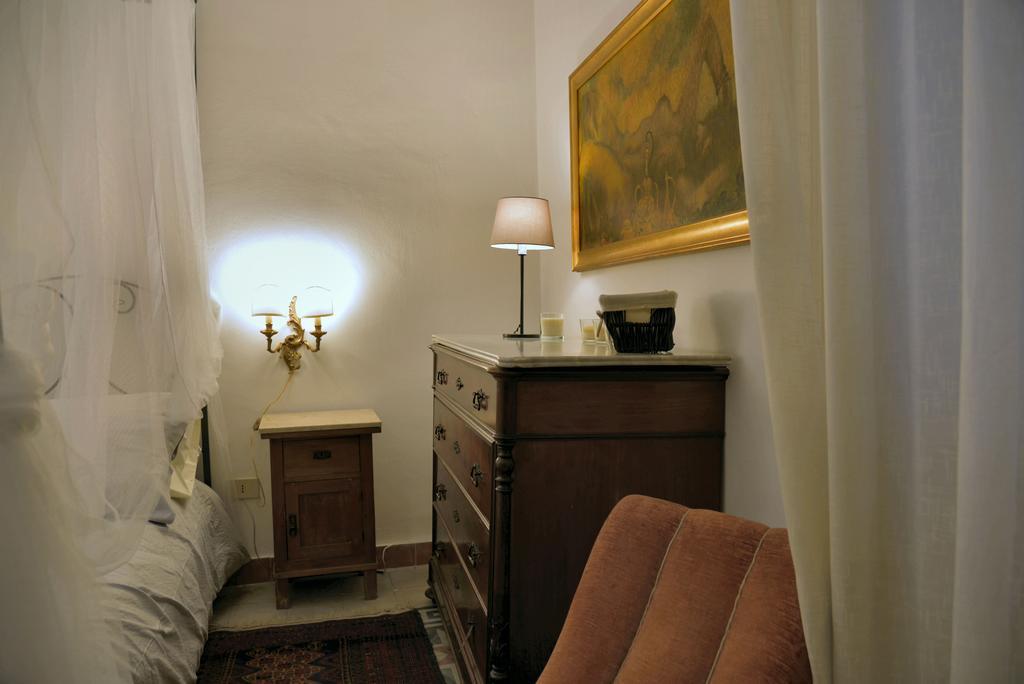 Real Teatro Umberto I Bed & Breakfast Palermo Exterior photo